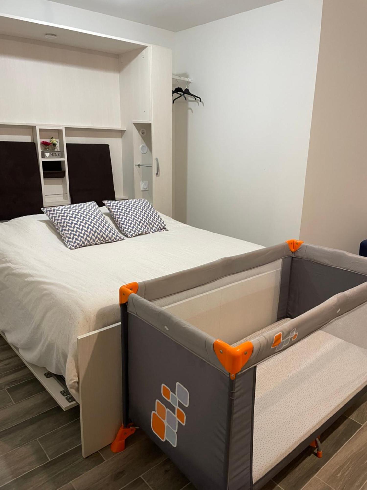 Appartement Rdc Granville Exteriör bild